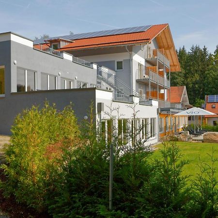 Wellnesshotel Deine Auszeit, Adults Only Achslach ภายนอก รูปภาพ