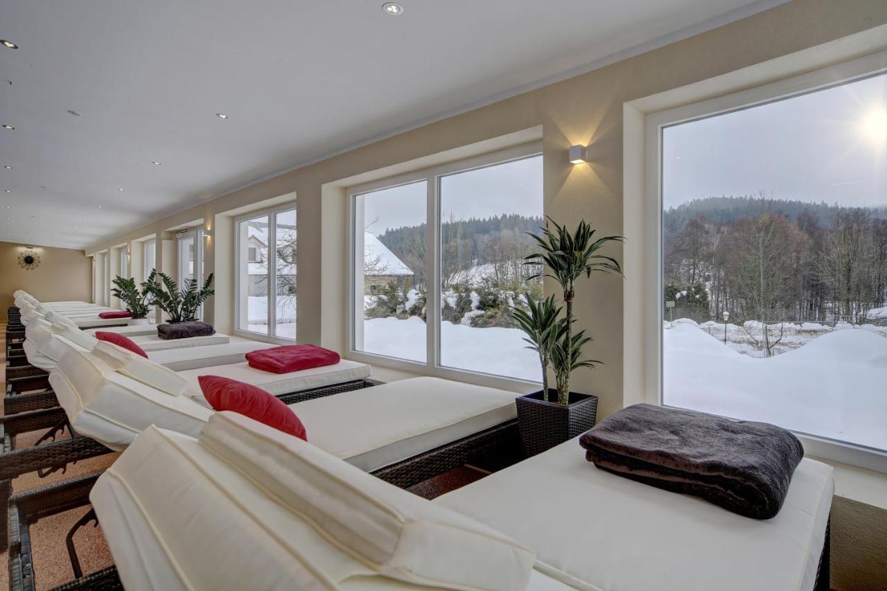 Wellnesshotel Deine Auszeit, Adults Only Achslach ภายนอก รูปภาพ