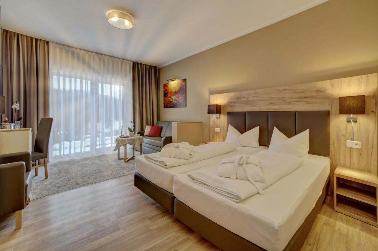Wellnesshotel Deine Auszeit, Adults Only Achslach ภายนอก รูปภาพ
